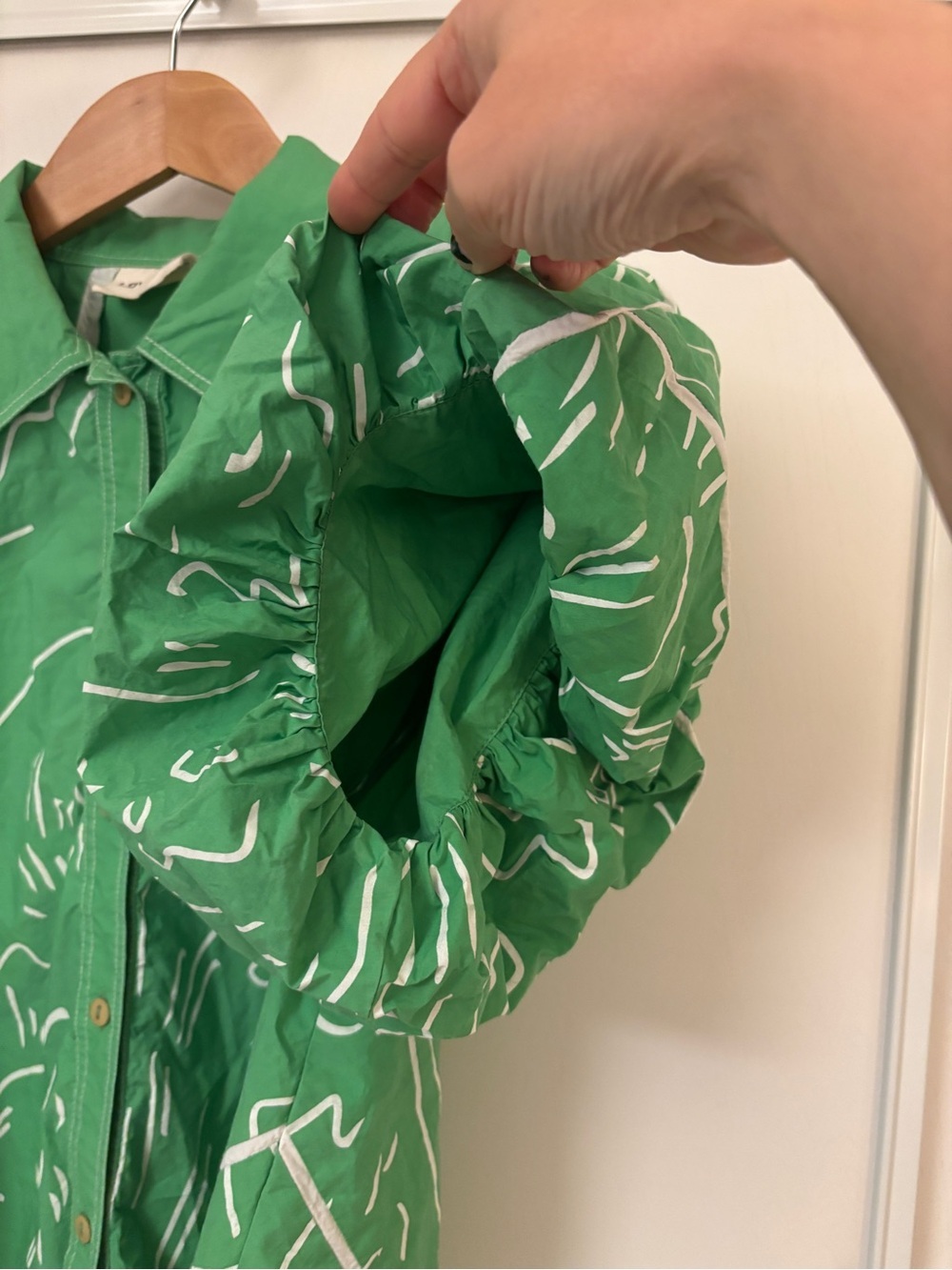 Lovebirds Top Size Large Green Relaxed Dopamine Maximalist Rare Dramatic Puff - Picture 5 of 10